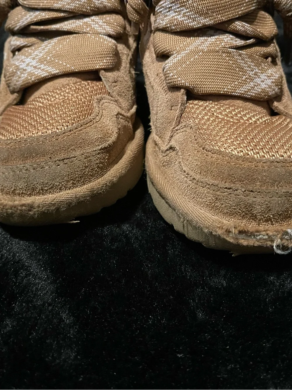 UGG see photos